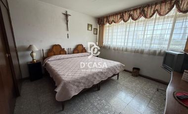CASA EN VENTA EN JARDINES DE CELAYA