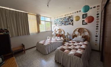 CASA EN VENTA EN JARDINES DE CELAYA