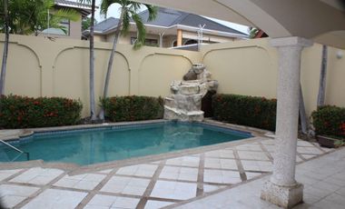 CASA DE ALQUILER EN PUERTO AZUL