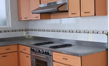 CASA EN VENTA, PARA REMODELAR