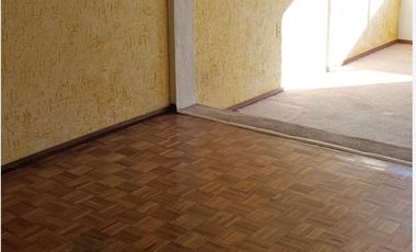 CASA EN VENTA, PARA REMODELAR