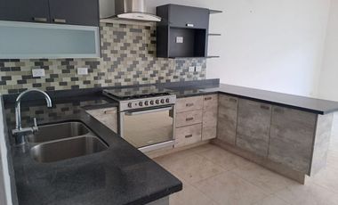 CASA EN RENTA LOMBARDIA LEON GUANAJUATO