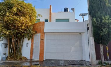 Casa en venta Pachuca, Bosques del Peñar a 3 minutos de Plaza Q con doble acceso
