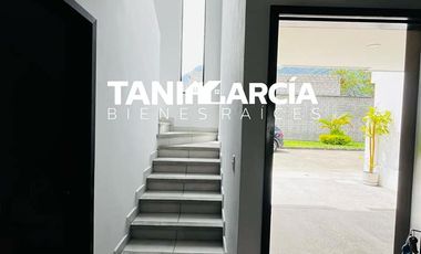 Vendo Bonita Casa en Fraccionamiento Privado en Río Blanco, acceso rápido salida Orizaba.