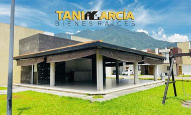 Vendo Bonita Casa en Fraccionamiento Privado en Río Blanco, acceso rápido salida Orizaba.