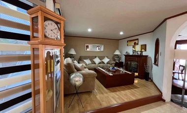 Casa en venta en Residencial Arcos de Zavaleta, Puebla, ubicación privilegiada y amplios espacios familiares.