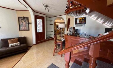 Casa en venta en Residencial Arcos de Zavaleta, Puebla, ubicación privilegiada y amplios espacios familiares.