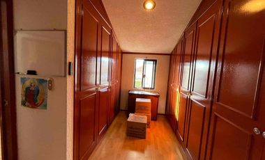 Casa en venta en Residencial Arcos de Zavaleta, Puebla, ubicación privilegiada y amplios espacios familiares.