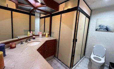 Casa en venta en Residencial Arcos de Zavaleta, Puebla, ubicación privilegiada y amplios espacios familiares.