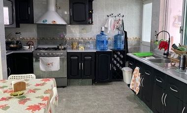 CASA EN VENTA EN JARDINES DE ZAVALETA, 4 RECÁMARAS, JARDÍN AMPLIO, GARAJE 4 AUTOS, PUEBLA