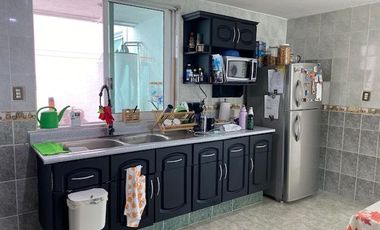 CASA EN VENTA EN JARDINES DE ZAVALETA, 4 RECÁMARAS, JARDÍN AMPLIO, GARAJE 4 AUTOS, PUEBLA