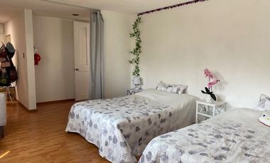 CASA EN VENTA EN JARDINES DE ZAVALETA, 4 RECÁMARAS, JARDÍN AMPLIO, GARAJE 4 AUTOS, PUEBLA