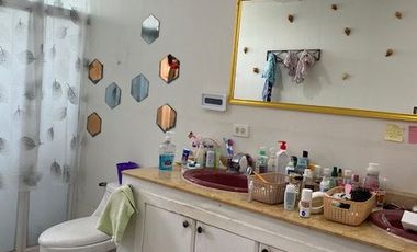 CASA EN VENTA EN JARDINES DE ZAVALETA, 4 RECÁMARAS, JARDÍN AMPLIO, GARAJE 4 AUTOS, PUEBLA