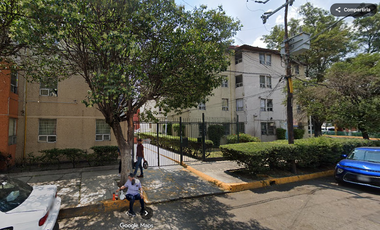 Departamento en remate bancario ubicado en Amanalco 17, Tlalnepantla