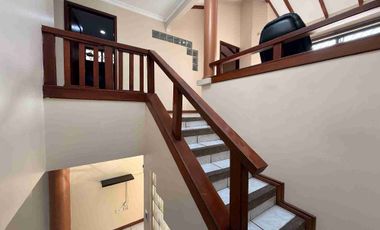 Vendo una Casa en la Urb. Álamos en Conjunto Santa FE