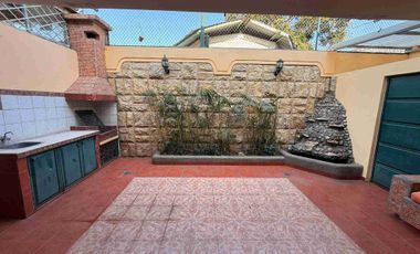 Vendo una Casa en la Urb. Álamos en Conjunto Santa FE