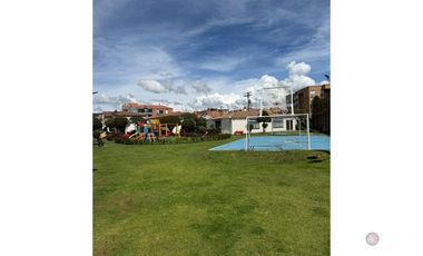 VENDO CASA SECTOR AVENIDA CHILACOS – CHIA CUNDINAMARCA.