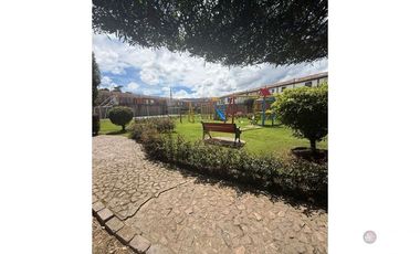 VENDO CASA SECTOR AVENIDA CHILACOS – CHIA CUNDINAMARCA.