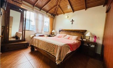 VENDO CASA SECTOR AVENIDA CHILACOS – CHIA CUNDINAMARCA.