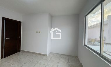 Casa en Venta o Alquiler en Urbanización Celessia, Modelo Aqua, Machala