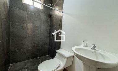 Casa en Venta o Alquiler en Urbanización Celessia, Modelo Aqua, Machala