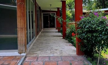 CASA EN VENTA EN ATLIXCO, A 500 METROS DE PLAZA MORALEDA, IDEAL PARA AIRBNB, CASA DE FIN DE SEMANA