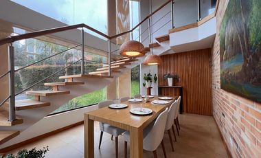 Casa Amoblada en Arriendo en Escobero Envigado Antioquia