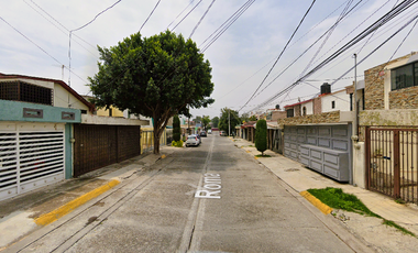 Casa en Venta en Valle Dorado Tlanepantla México.