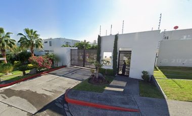 Casa En Venta En Solar de Naranjos Villas de Xochitepec Morelos