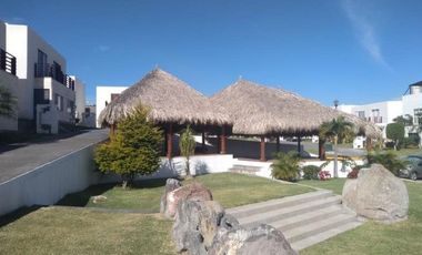 Casa En Venta En Solar de Naranjos Villas de Xochitepec Morelos