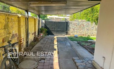 VENDEMOS Casa amplia en pleno centro