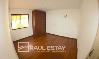 VENDEMOS Casa amplia en pleno centro