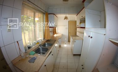 VENDEMOS Casa amplia en pleno centro