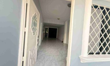 Alquilo una Casa en Samanes 4