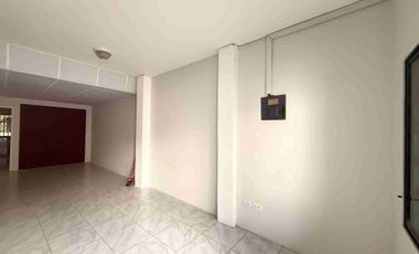 Alquilo una Casa en Samanes 4