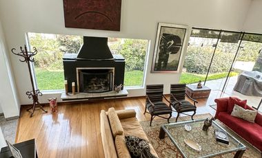 Linda Casa con Piscina propia, en el exclusivo Condominio Bosques de La Planicie.