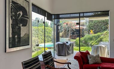 Linda Casa con Piscina propia, en el exclusivo Condominio Bosques de La Planicie.