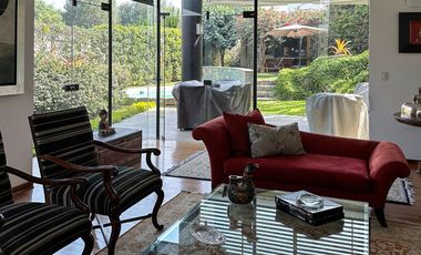 Linda Casa con Piscina propia, en el exclusivo Condominio Bosques de La Planicie.