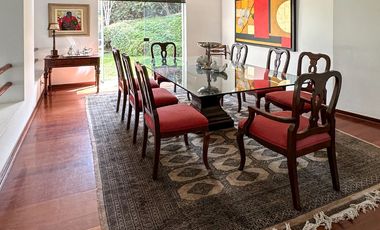 Linda Casa con Piscina propia, en el exclusivo Condominio Bosques de La Planicie.