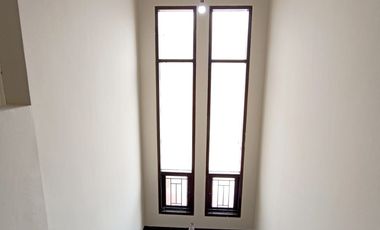 S209 Rumah Mewah 174 m2 Rawamangun Jakarta Timur