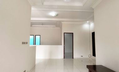 S209 Rumah Mewah 174 m2 Rawamangun Jakarta Timur