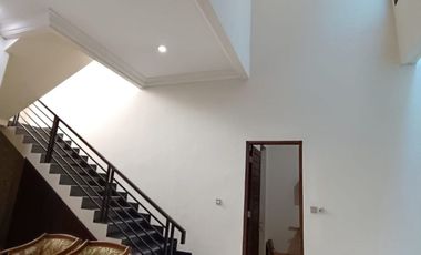 S209 Rumah Mewah 174 m2 Rawamangun Jakarta Timur