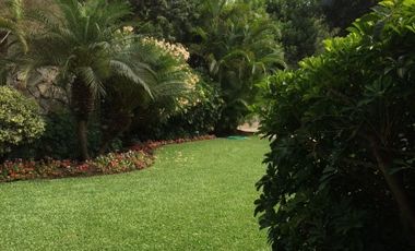 Casa de Una Planta, Super Iluminada, Exclusivo Condominio Lo Bosques de La Planicie.