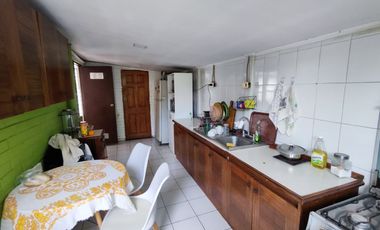 Vendo casa con gran terreno en Maipú