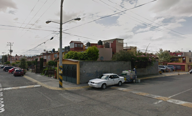 Casa Venta Remate Bancario Ahuehuetes, U.H. Valle del Tenayo, 54147 Tlalnepantla