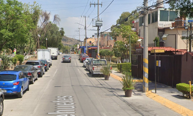 Casa Venta Remate Bancario Ahuehuetes, U.H. Valle del Tenayo, 54147 Tlalnepantla