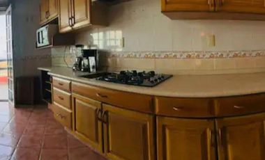 VENDO CASA FRENTE AL MAR CON VIGILANCIA Y ALBERCA