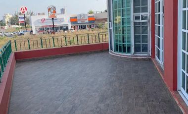 VENDO CASA FRENTE AL MAR CON VIGILANCIA Y ALBERCA