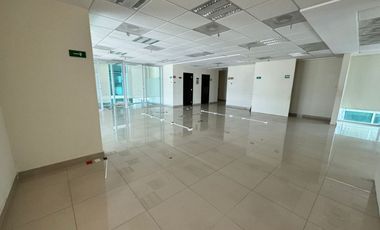 RENTO OFICINA CERCA DE PLAZA AMERICAS