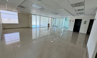 RENTO OFICINA CERCA DE PLAZA AMERICAS